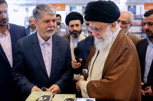 گالری تصاویر | بازدید امام خامنه ای از سی و‌‌ یکمین نمایشگاه بین‌المللی کتاب تهران