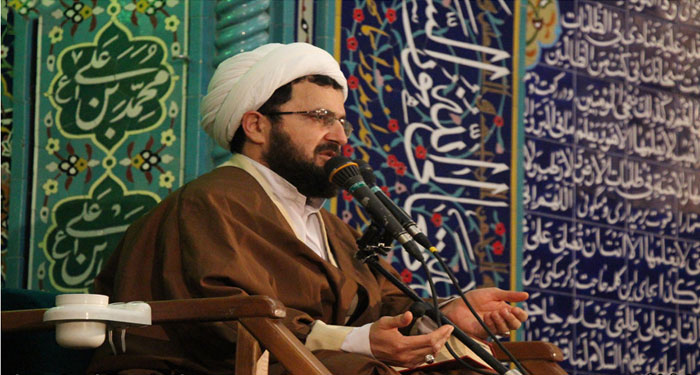 سخنرانی حجت الاسلام ماندگاری با موضوع هدف قرآنی انقلاب