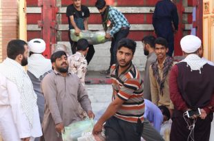 مشارکت هیات رزمندگان اسلام سیستان و بلوچستان در پخش ۱۱۰۰ بسته مواد غذایی + فیلم
