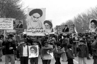 آیا ساختار قانون اساسی جمهوری اسلامی، استبدادی است؟