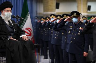 گزارش تصویری دیدار امام خامنه ای با فرماندهان نیروی هوایی و پدافند هوایی ارتش