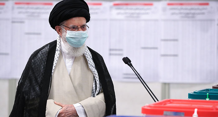 بیانات امام خامنه ای در گفت‌وگو با خبرنگار صداوسیما پس از شرکت در انتخابات ۱۴۰۰