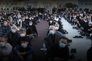 گزارش تصویری اجتماع بزرگ عزادارن امام صادق علیه السلام در میدان آیینی امام حسین علیه السلام