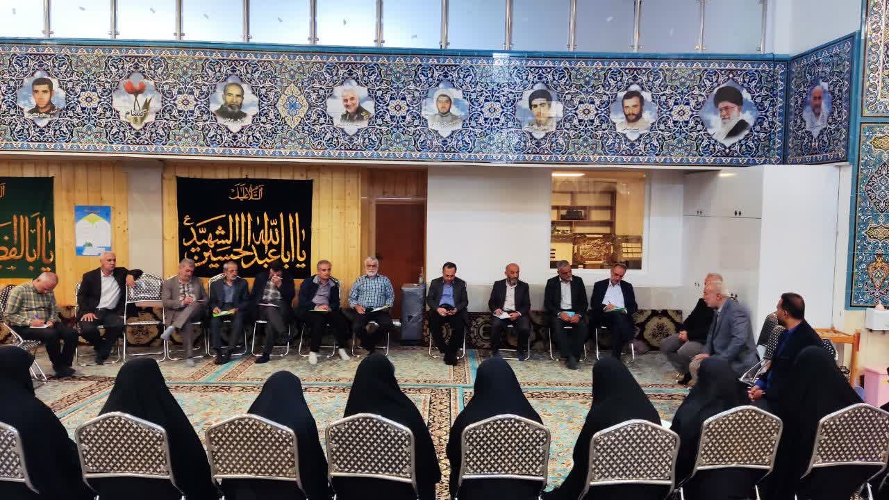 هدایی با اشاره به بیانات رهبر معظم انقلاب اسلامی گفت: معظم‌له بارها تأکید کرده‌اند